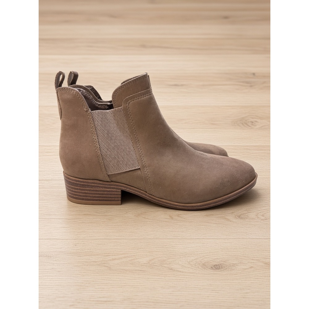 MIA Womens Taupe Faux Suede Ankle Booties Side Zip Stacked Block Heel Size 6.5 - Picture 2 of 7